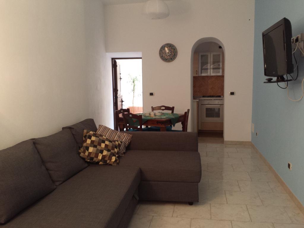 مازارا ديل فالو Cous Cous Apartments الغرفة الصورة