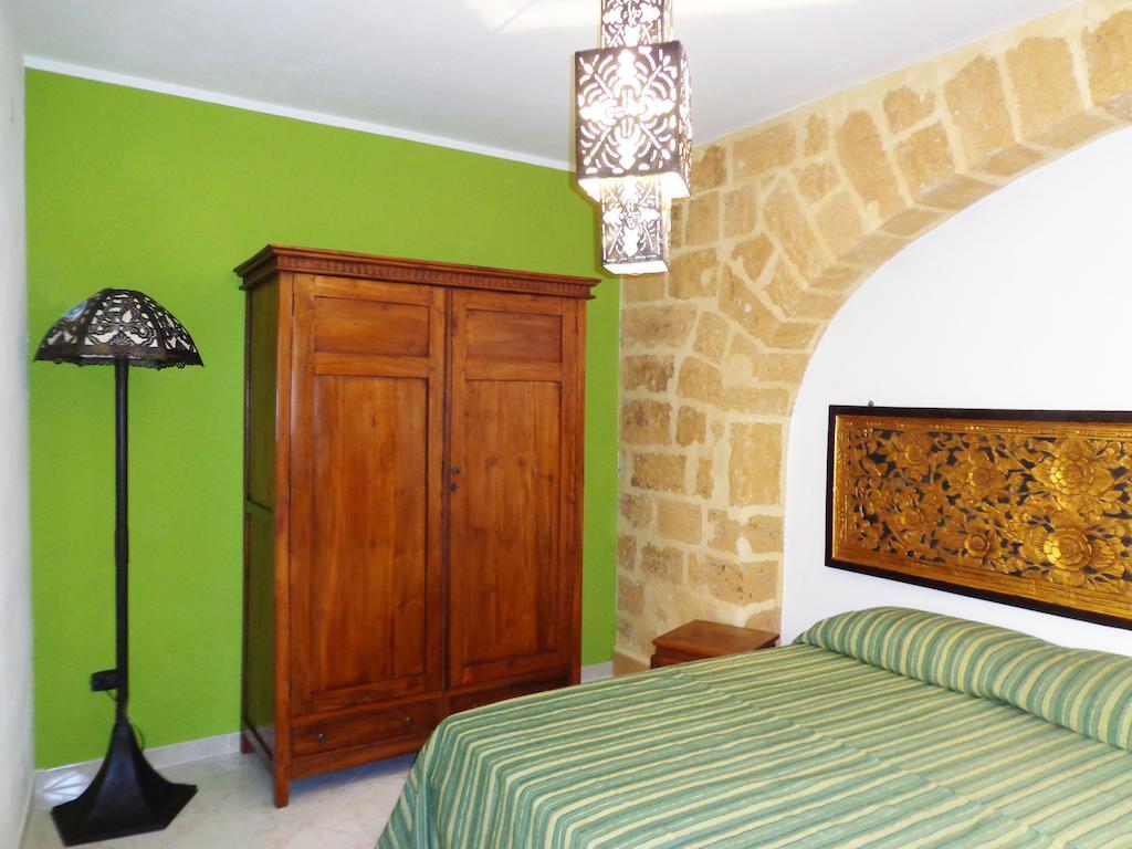 مازارا ديل فالو Cous Cous Apartments الغرفة الصورة