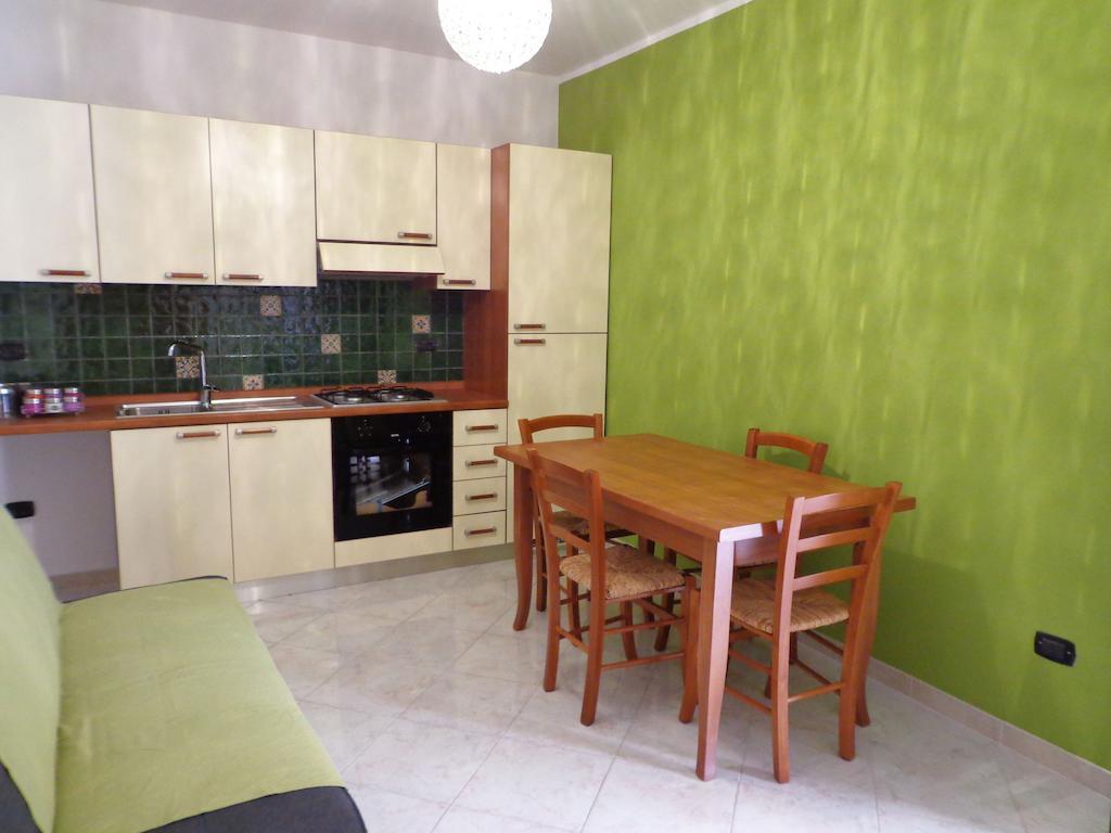 مازارا ديل فالو Cous Cous Apartments الغرفة الصورة